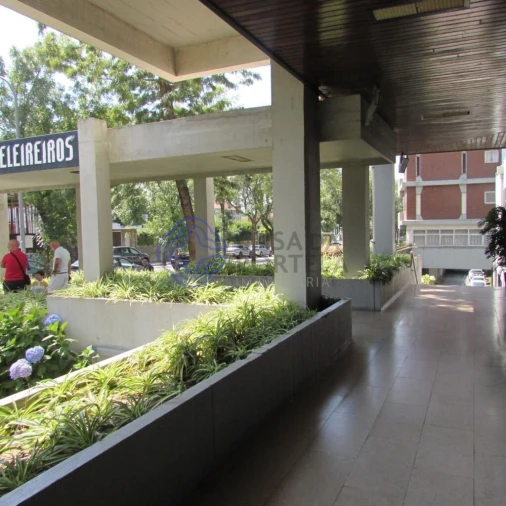 Apartamento T4 para Venda em Lordelo do Ouro e Massarelos Foto 31