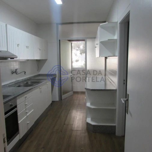 Apartamento T4 para Venda em Lordelo do Ouro e Massarelos Foto 20