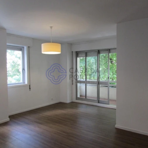 Apartamento T4 para Venda em Lordelo do Ouro e Massarelos Foto 23