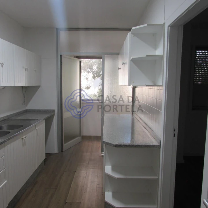 Apartamento T4 para Venda em Lordelo do Ouro e Massarelos Foto 18