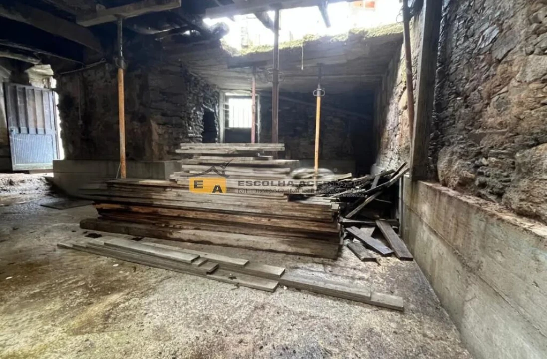 Moradia T2 para Venda em Melres e Medas Foto 3