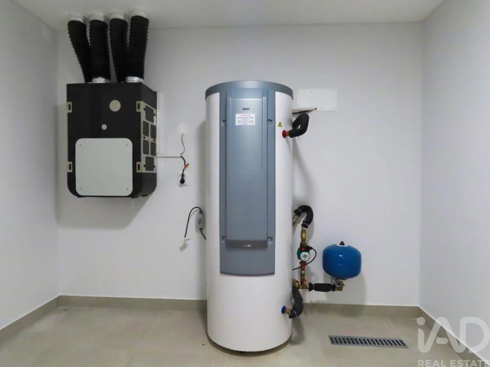 Moradia T4 para Venda em Leiria, Pousos, Barreira e Cortes Foto 26