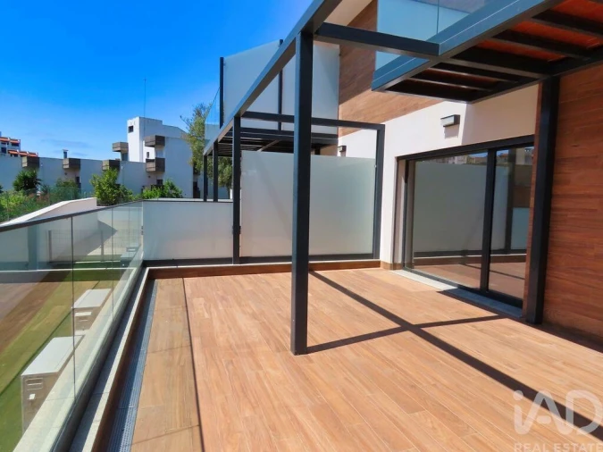 Moradia T4 para Venda em Leiria, Pousos, Barreira e Cortes Foto 19