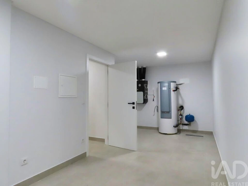 Moradia T4 para Venda em Leiria, Pousos, Barreira e Cortes Foto 25