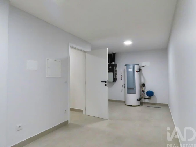 Moradia T4 para Venda em Leiria, Pousos, Barreira e Cortes Foto 23