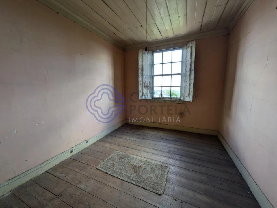 Moradia T5 para Venda em Silgueiros Foto 46