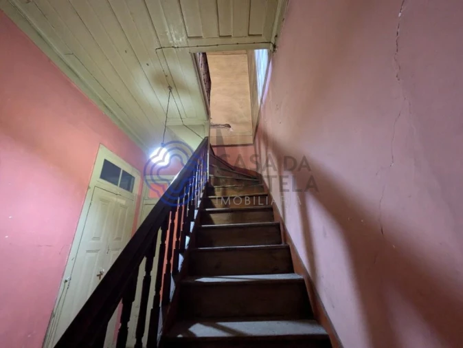 Moradia T5 para Venda em Silgueiros Foto 37