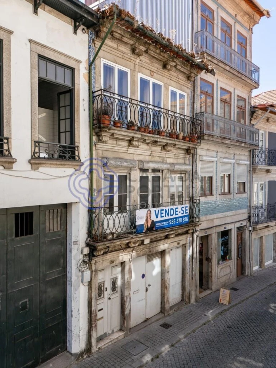 Prédio para Venda em Santa Marinha e São Pedro da Afurada Foto 10