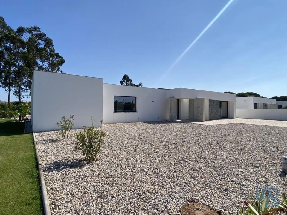 Moradia T4 para Venda em Reguengo Grande Foto 7