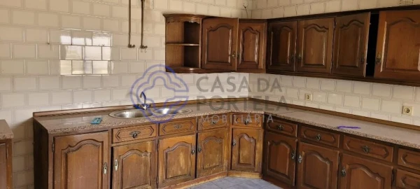 Moradia T2 para Venda em Paredes