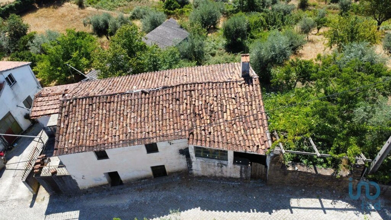 Moradia T2 para Venda em Troviscal Foto 1