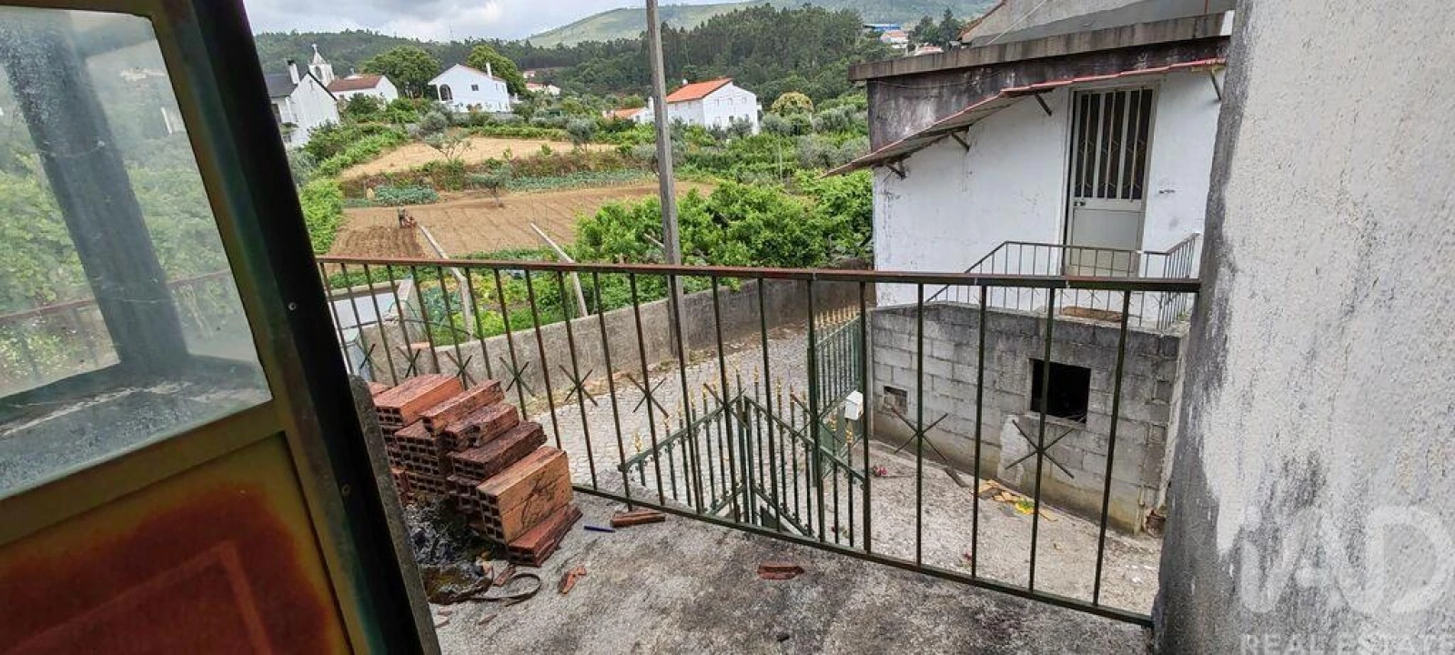 Moradia T2 para Venda em Troviscal Foto 19