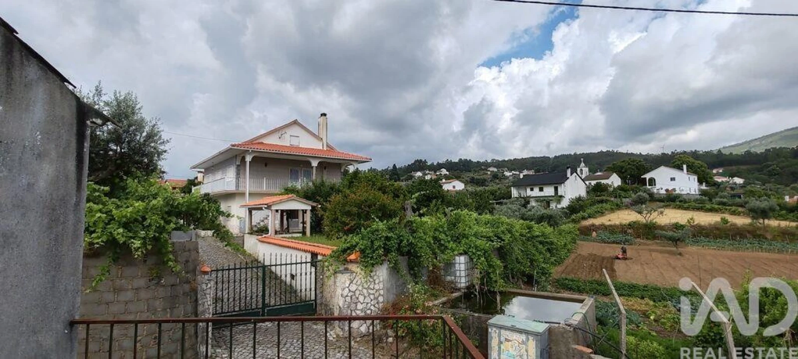 Moradia T2 para Venda em Troviscal Foto 30