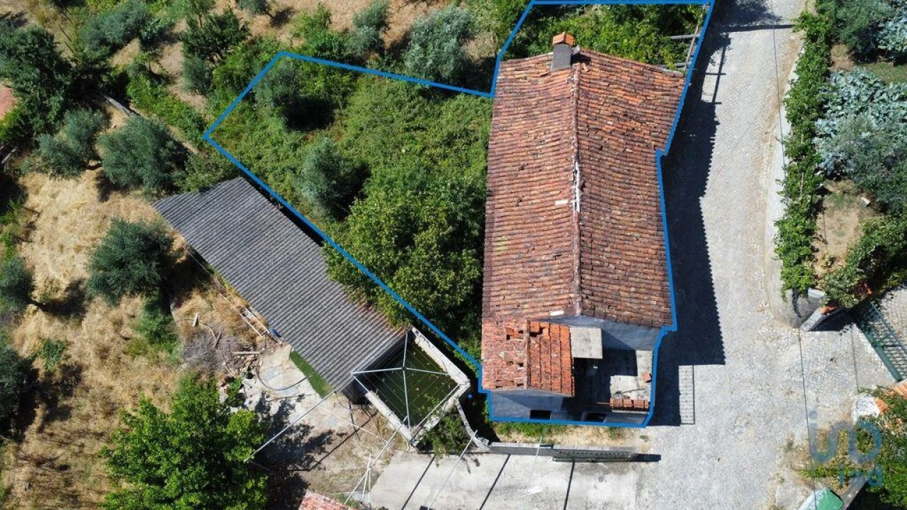 Moradia T2 para Venda em Troviscal Foto 7