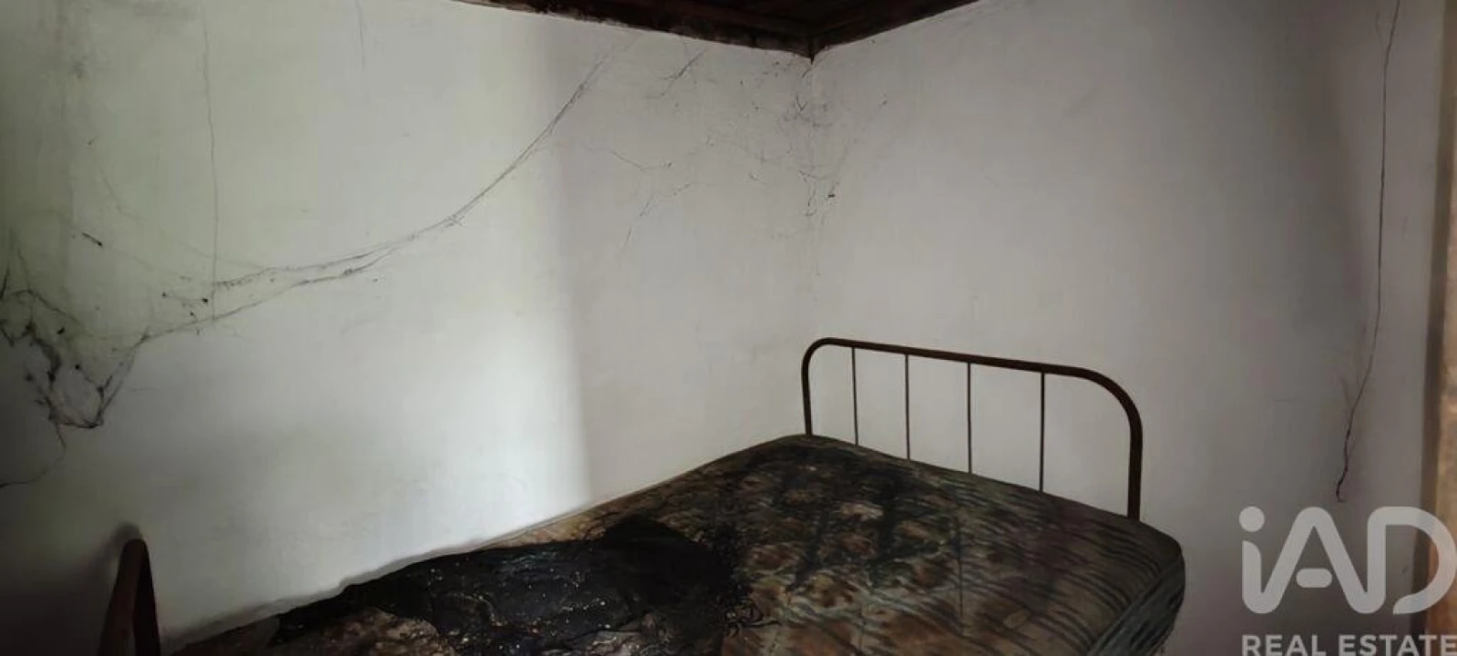 Moradia T2 para Venda em Troviscal Foto 16