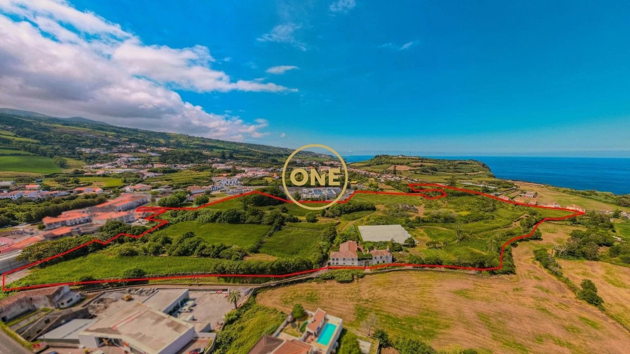 Quinta T1 para Venda em Capelas Foto 1