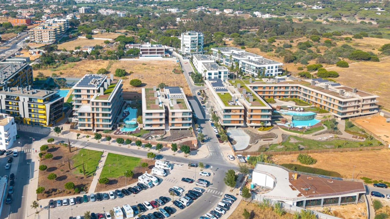 Apartamento T2 para Venda em Quarteira Foto 37