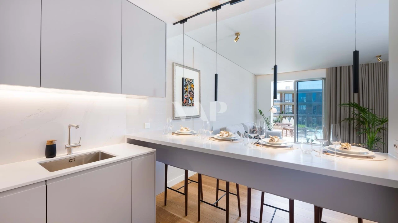 Apartamento T2 para Venda em Quarteira Foto 3
