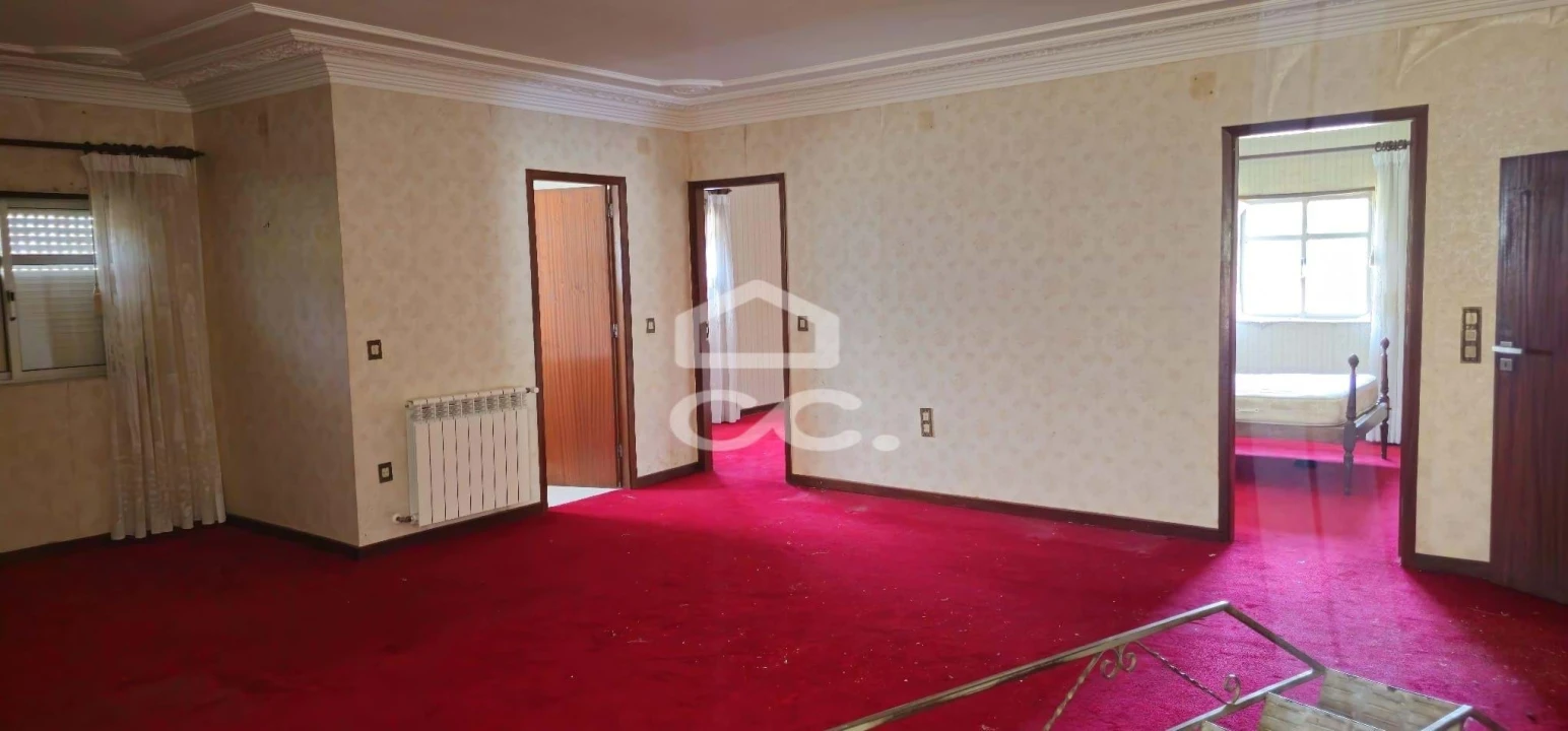 Moradia T7 para Venda em Bucos Foto 13