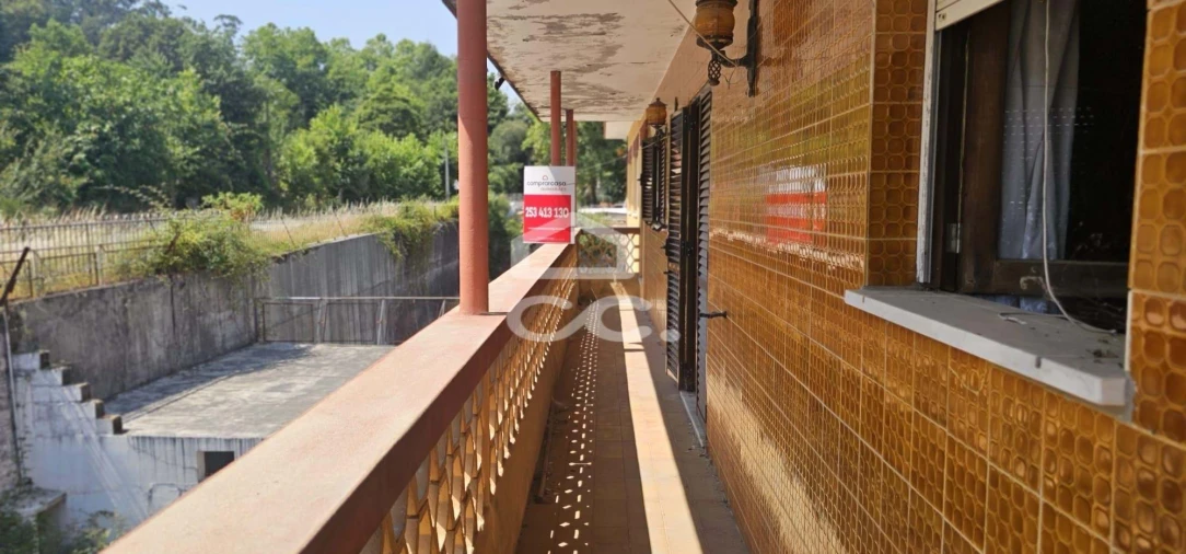 Moradia T7 para Venda em Bucos Foto 27