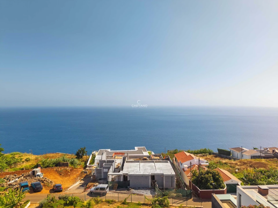 Moradia T3 para Venda em Estreito da Calheta Foto 17