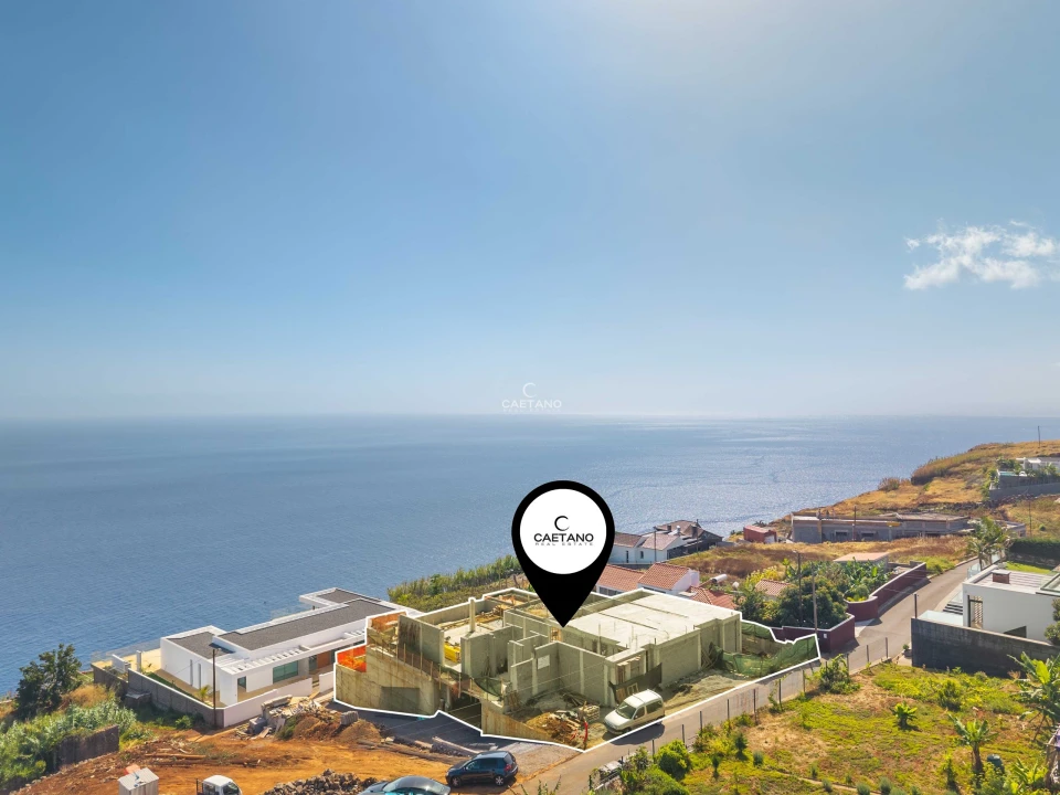 Moradia T3 para Venda em Estreito da Calheta Foto 2