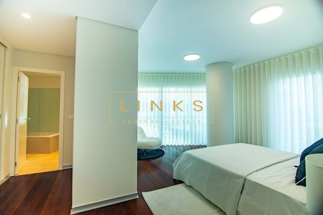 Apartamento T4 para Venda em Funchal (Se) Foto 16