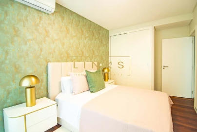 Apartamento T4 para Venda em Funchal (Se)