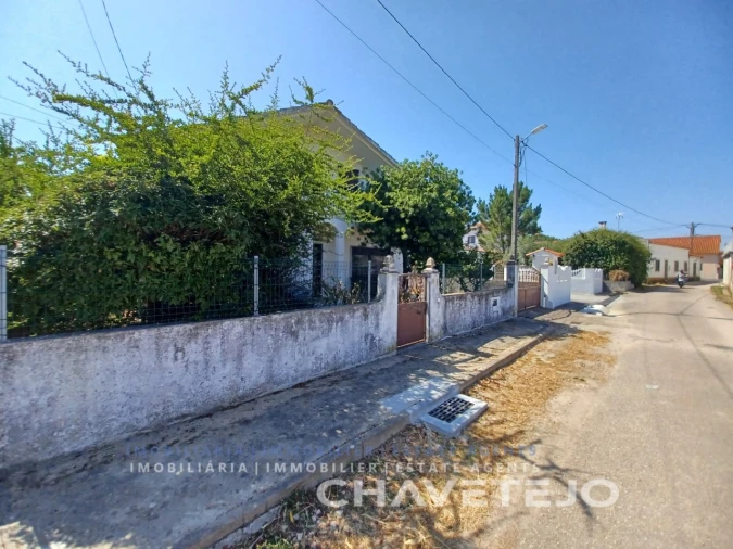 Moradia T3 para Venda em Paialvo Foto 4