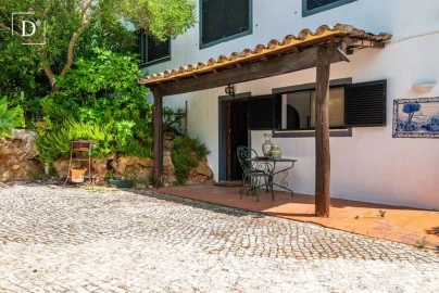 Moradia T5 para Venda em Olhão