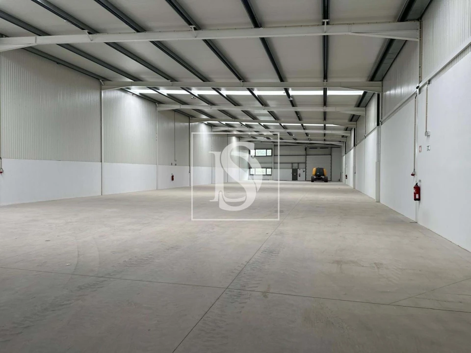 Armazém para Venda em Nogueiró e Tenões Foto 7