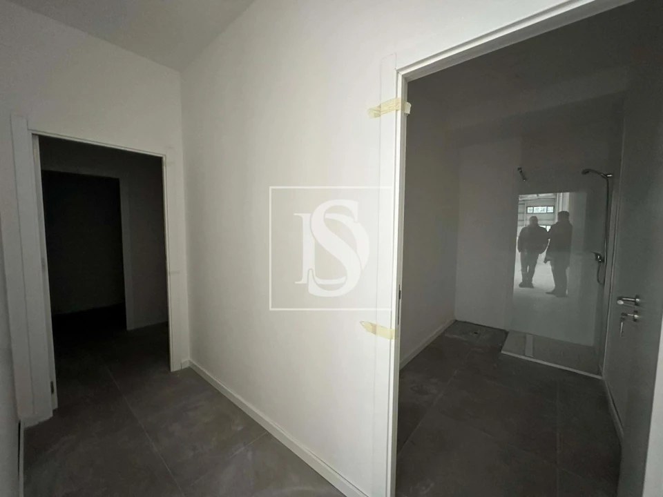 Armazém para Venda em Nogueiró e Tenões Foto 5