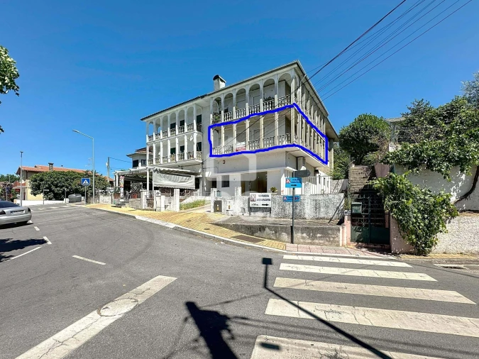 Apartamento T4 para Venda em Santa Maria Maior