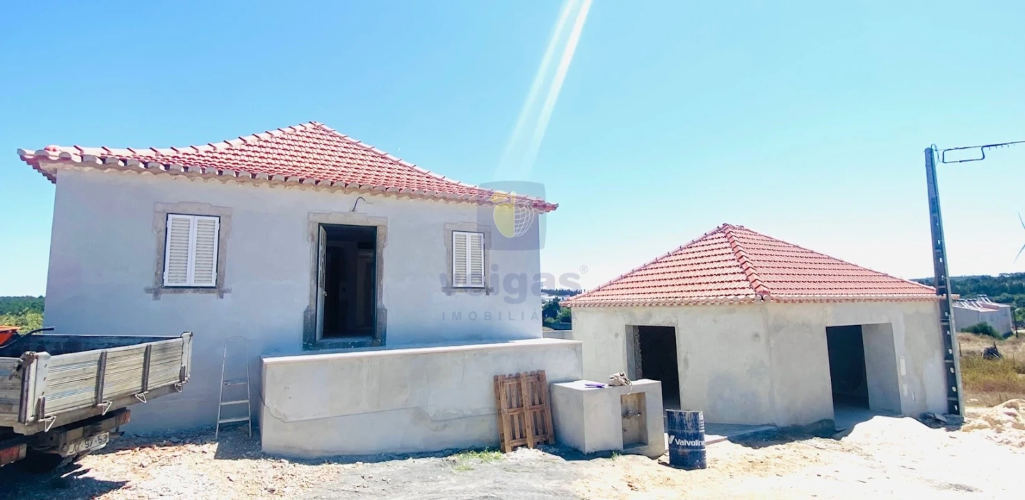 Moradia T3 para Venda em São Bartolomeu dos Galegos e Moledo Foto 3