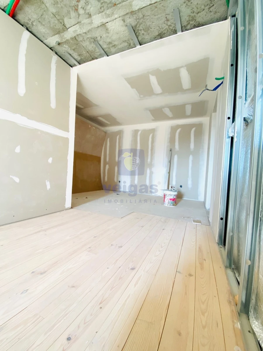 Moradia T3 para Venda em São Bartolomeu dos Galegos e Moledo Foto 26