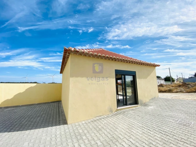 Moradia T3 para Venda em São Bartolomeu dos Galegos e Moledo Foto 8