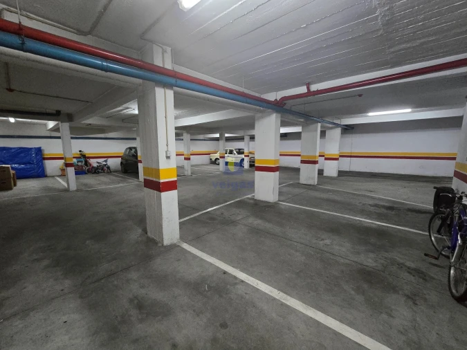 Garagem para Venda em Agualva e Mira-Sintra Foto 6