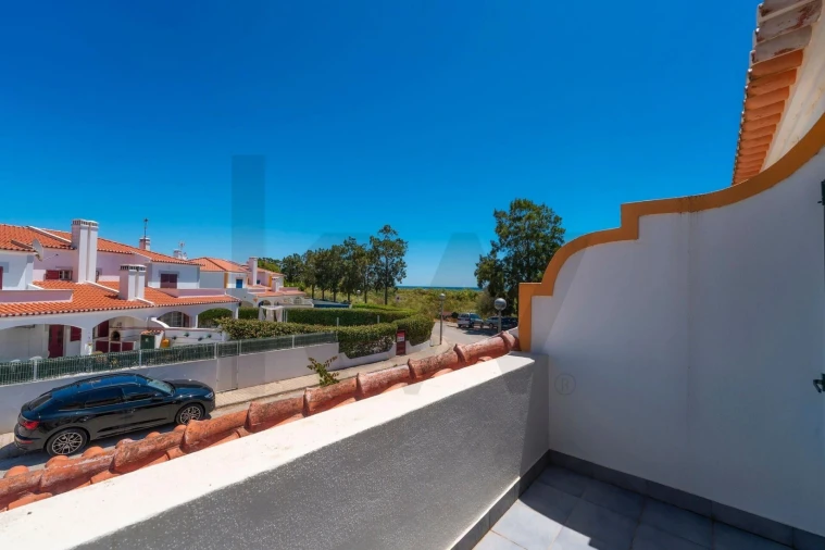 Moradia T3 para Venda em Altura Foto 51