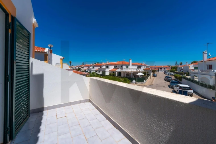 Moradia T3 para Venda em Altura Foto 53