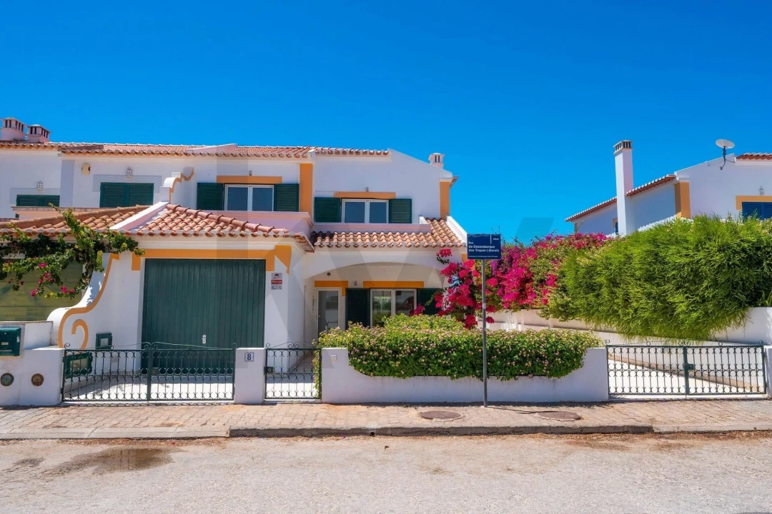 Moradia T3 para Venda em Altura Foto 1