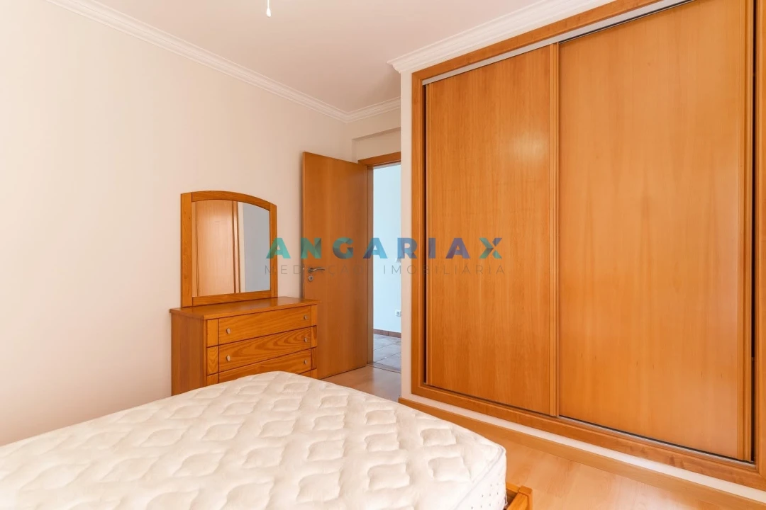 Moradia T5 para Venda em Valado dos Frades Foto 11