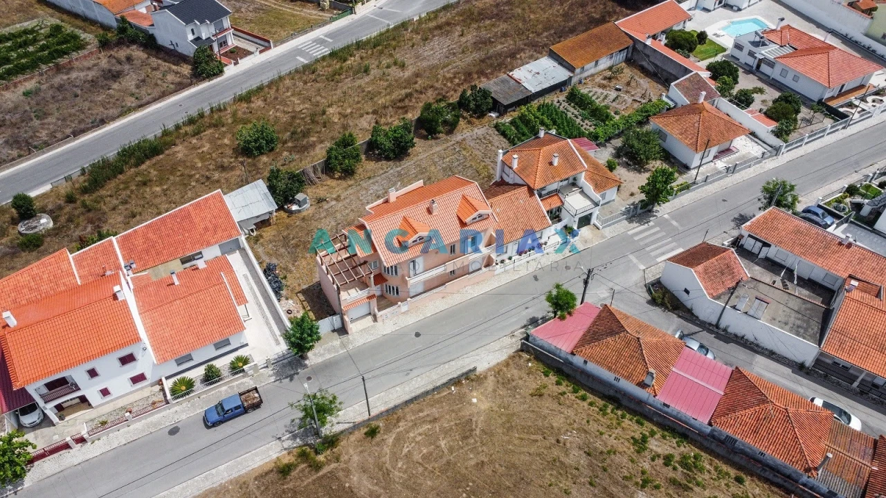 Moradia T5 para Venda em Valado dos Frades Foto 32