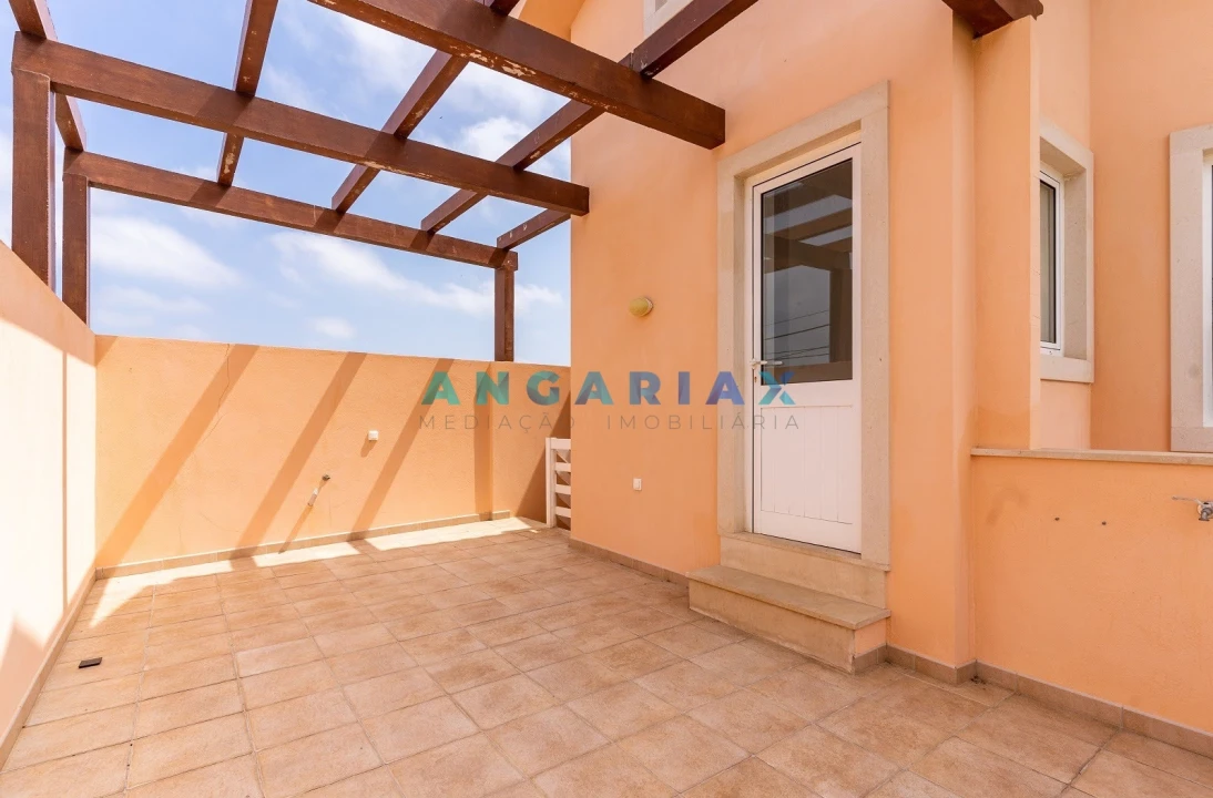 Moradia T5 para Venda em Valado dos Frades Foto 22