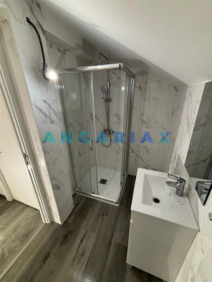 Moradia T5 para Venda em Valado dos Frades Foto 17