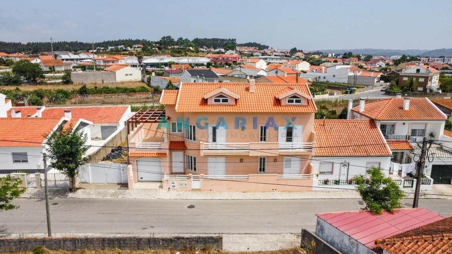 Moradia T5 para Venda em Valado dos Frades