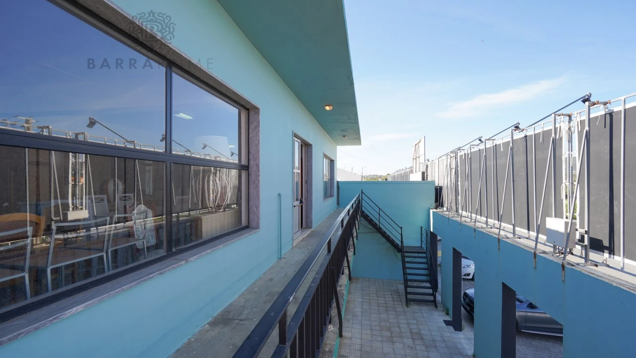 Loja para Arrendamento em Almancil Foto 4