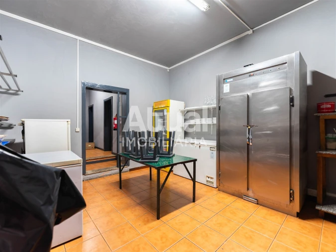 Prédio para Venda em Infias Foto 12