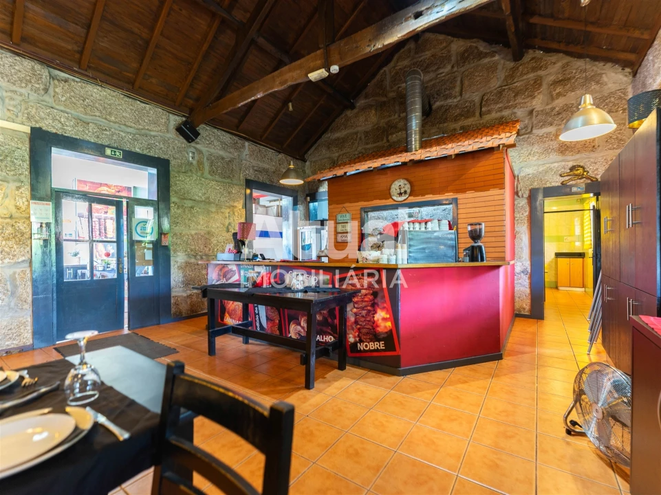 Negócio para Trespasse em Infias Foto 32