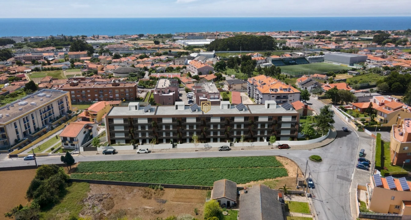 Apartamento T2 para Venda em Arcozelo Foto 10