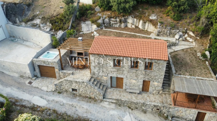 Moradia T2 para Venda em Valdosende